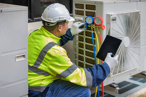 Professional Hvac technician working in Frederick, OK